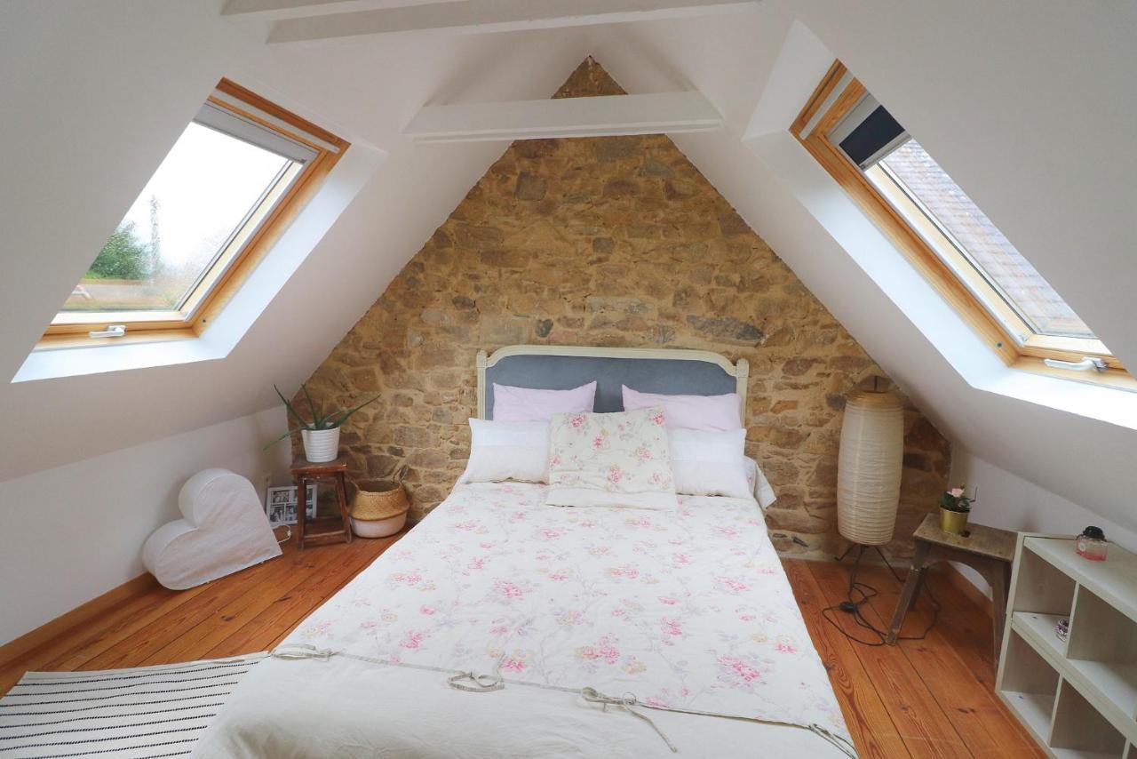 Le petit gîte cosy de Kerigou avec vue mer et plage Saint-Pol-de-Léon Extérieur photo
